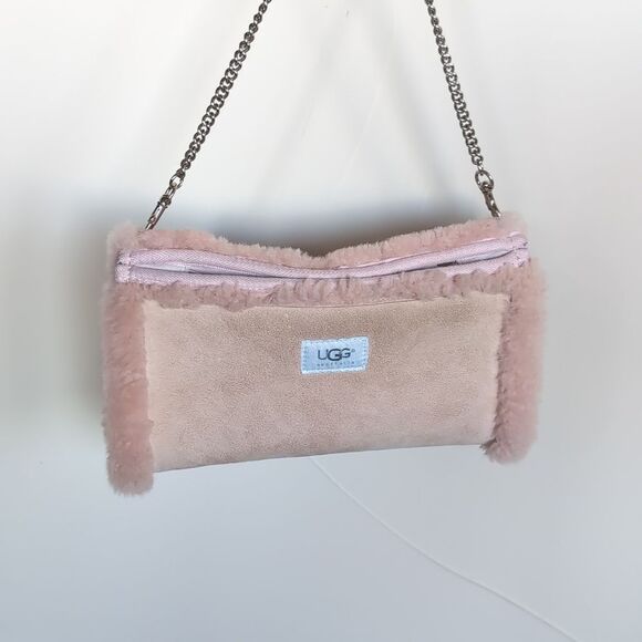 UGG 🩷 Pink Shearling Shoulder Bag/ Clutch / Hand Warmer Handbag - Picture 5 of 15